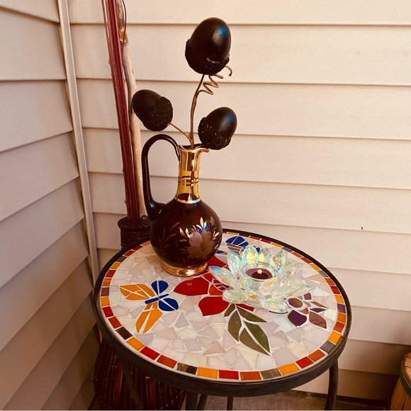 Gorgeous Red Amber Miniature Decanter w/Beautiful Etched Starburst Like Flowers - Picture 15 of 16